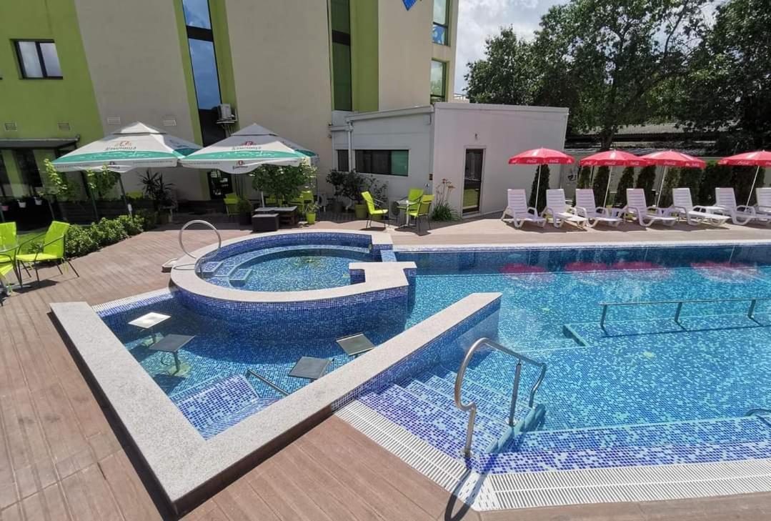 Hotel-Clinic Dr. Gechevi Pavel Banja Exteriör bild