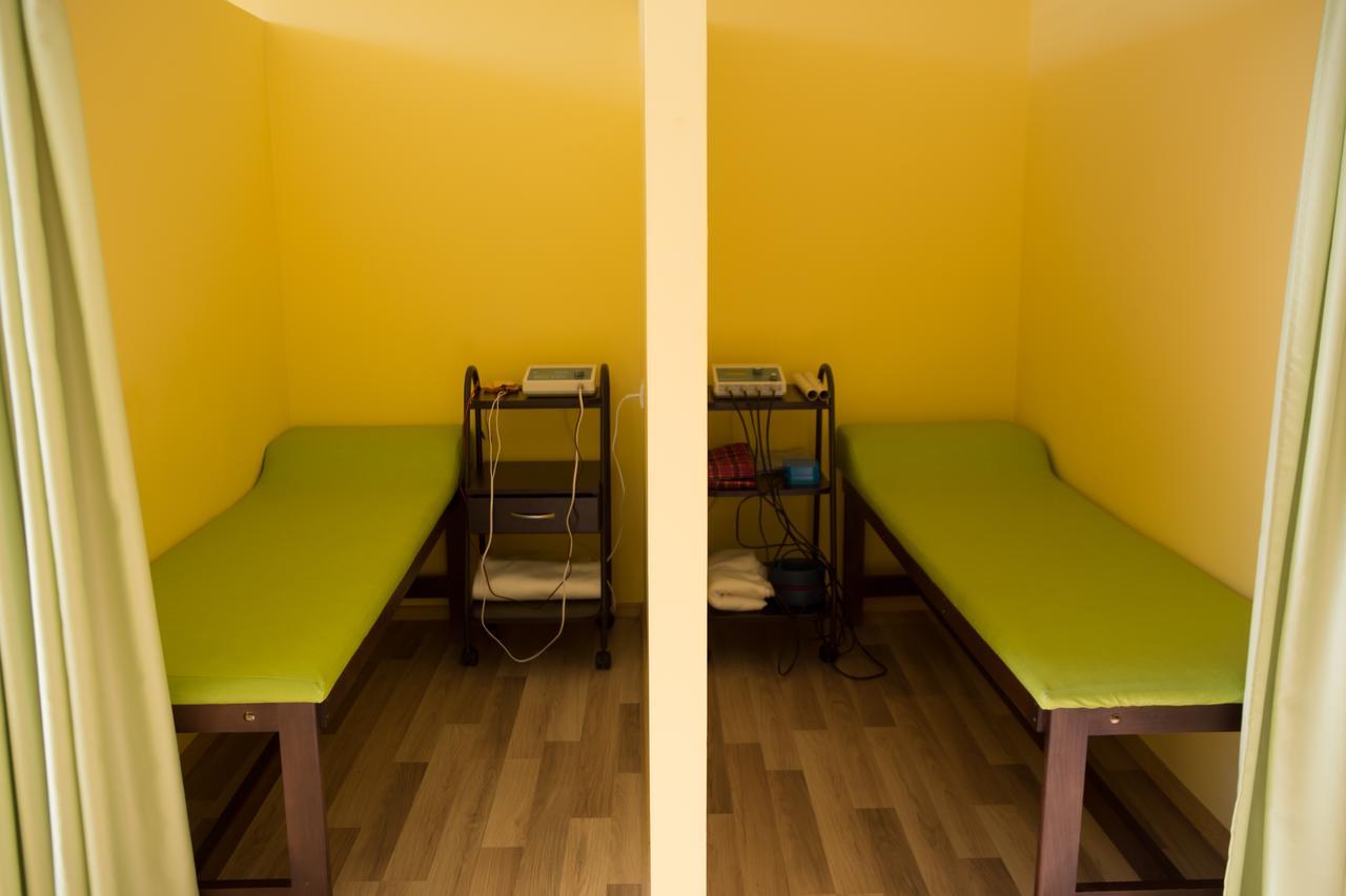 Hotel-Clinic Dr. Gechevi Pavel Banja Exteriör bild