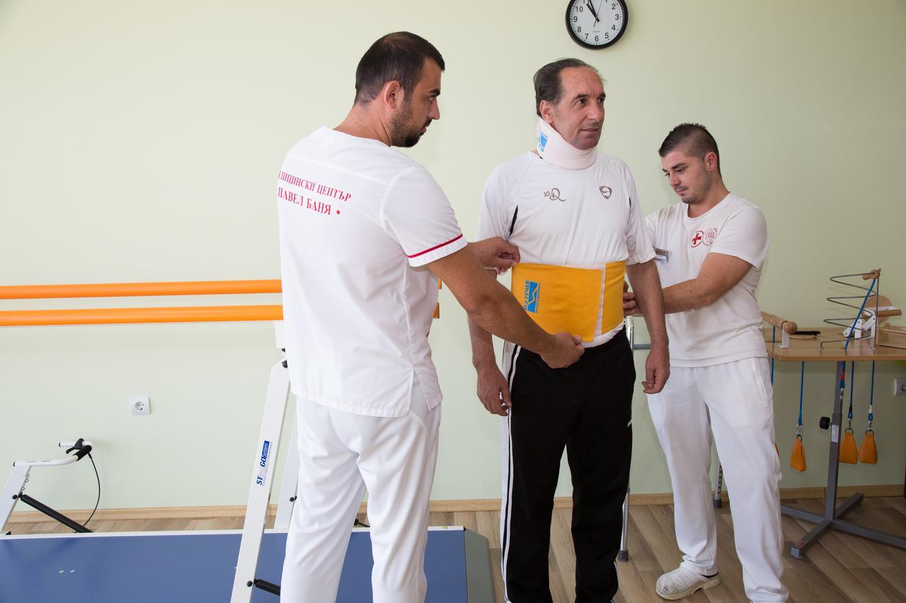 Hotel-Clinic Dr. Gechevi Pavel Banja Exteriör bild