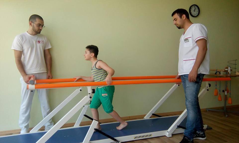 Hotel-Clinic Dr. Gechevi Pavel Banja Exteriör bild